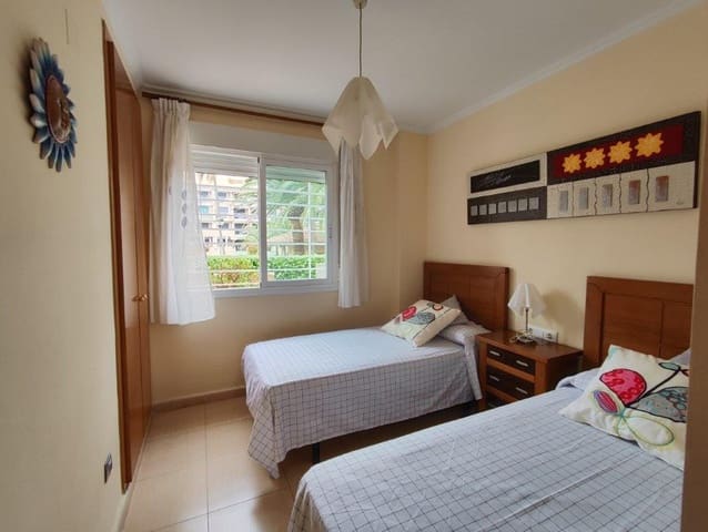 Apartamento de 2 habitaciones en Dénia en venta con piscina - 330.000 € (Ref: 9915466)