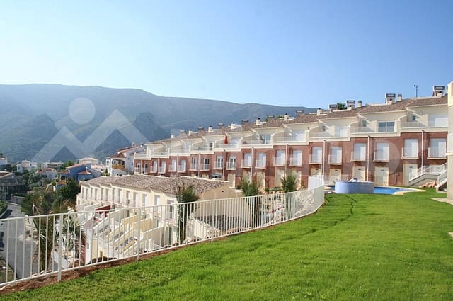 3 soverom Rekkehus til salgs i Monte Solana, Pedreguer med svømmebasseng - € 259 000 (Ref: 9938987)