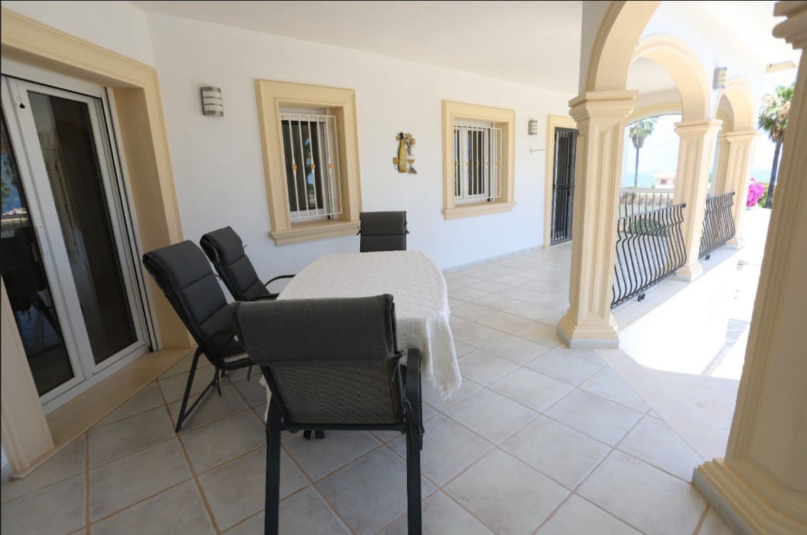 6 makuuhuone Huvila myytävänä paikassa Denia mukana uima-altaan - 890 000 € (Ref: 9941517)