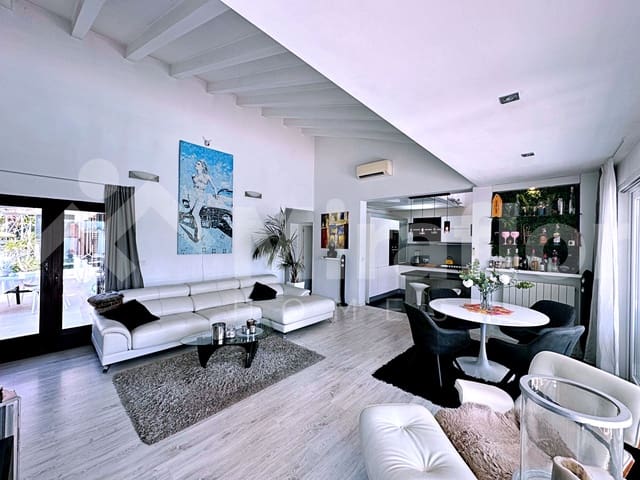 4 sypialnia Willa na sprzedaż w Dénia z basenem - 980 000 € (Ref: 9946792)