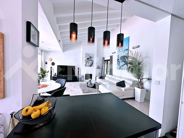4 sypialnia Willa na sprzedaż w Dénia z basenem - 980 000 € (Ref: 9946792)