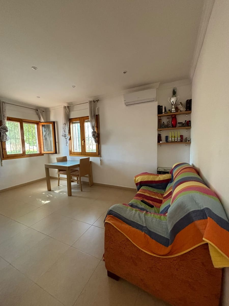 3 slaapkamer Huis te koop in Denia met zwembad - € 220.000 (Ref: 9958724)