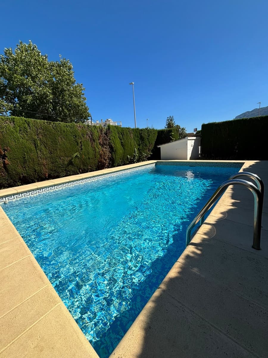 3 slaapkamer Huis te koop in Denia met zwembad - € 220.000 (Ref: 9958724)