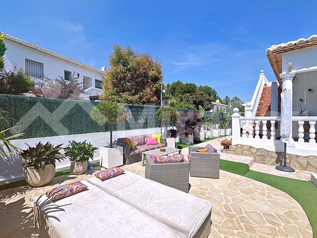 2 soverom Villa til salgs i Ráfol de Almunia med svømmebasseng - € 315 000 (Ref: 9972240)