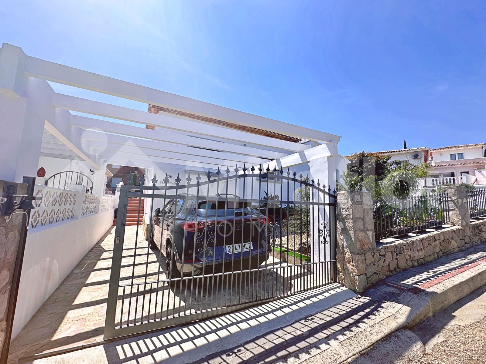 2 slaapkamer Villa te koop in Rafol de Almunia met zwembad - € 315.000 (Ref: 9972240)