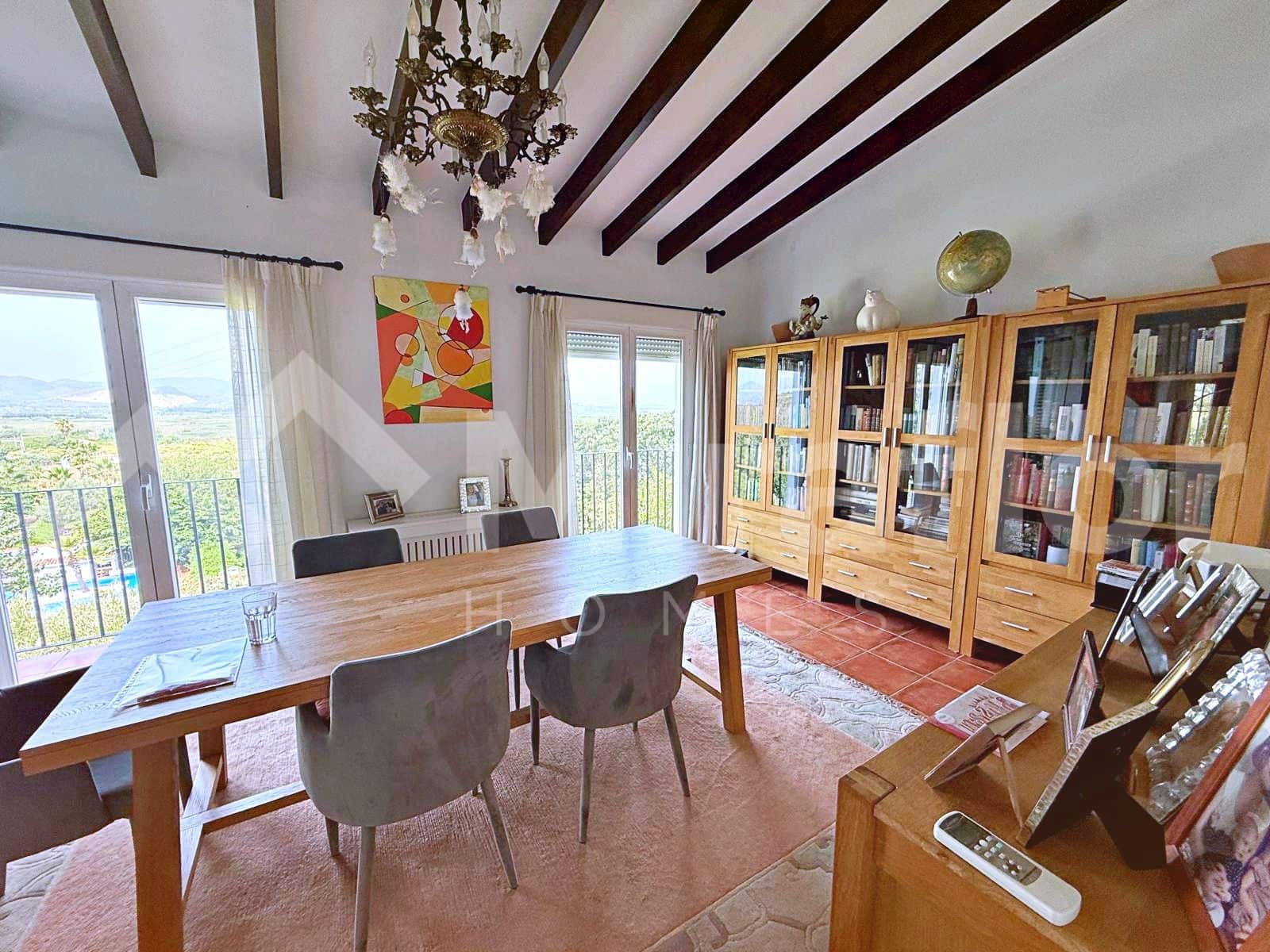 4 Zimmer Villa zu verkaufen in Monte Pego mit Pool - 745.000 € (Ref: 9974273)