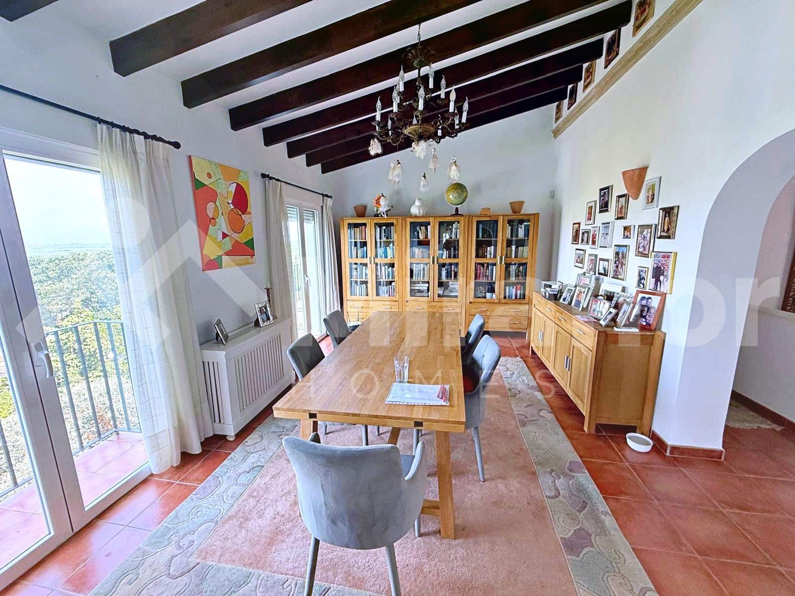 4 Zimmer Villa zu verkaufen in Monte Pego mit Pool - 745.000 € (Ref: 9974273)
