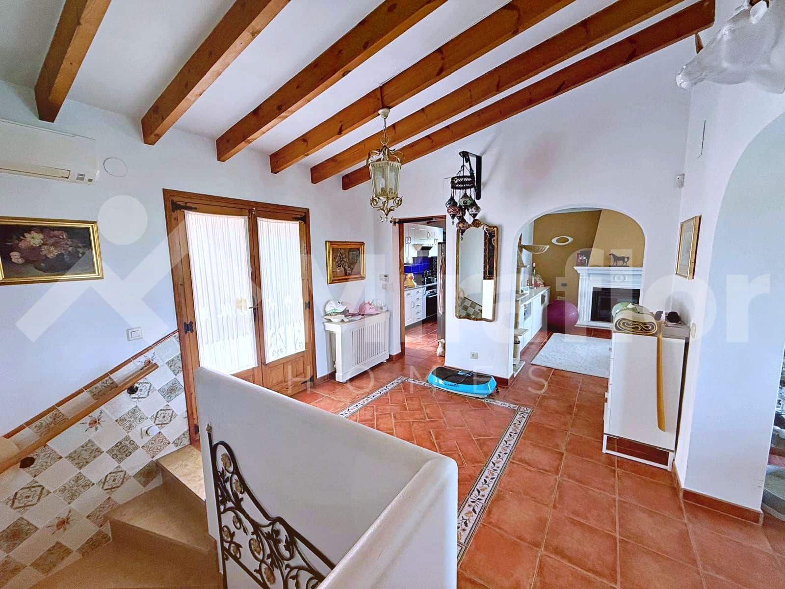 4 Zimmer Villa zu verkaufen in Monte Pego mit Pool - 745.000 € (Ref: 9974273)