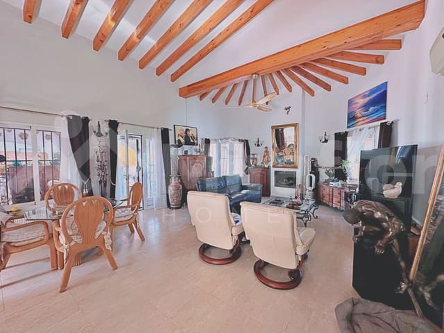 4 bedroom Villa for sale in Monte Pego, Pego with pool - € 599,000 (Ref: 9993570)