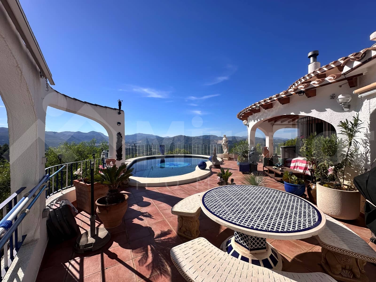 4 bedroom Villa for sale in Monte Pego with pool garage - € 599,000 (Ref: 9993570)