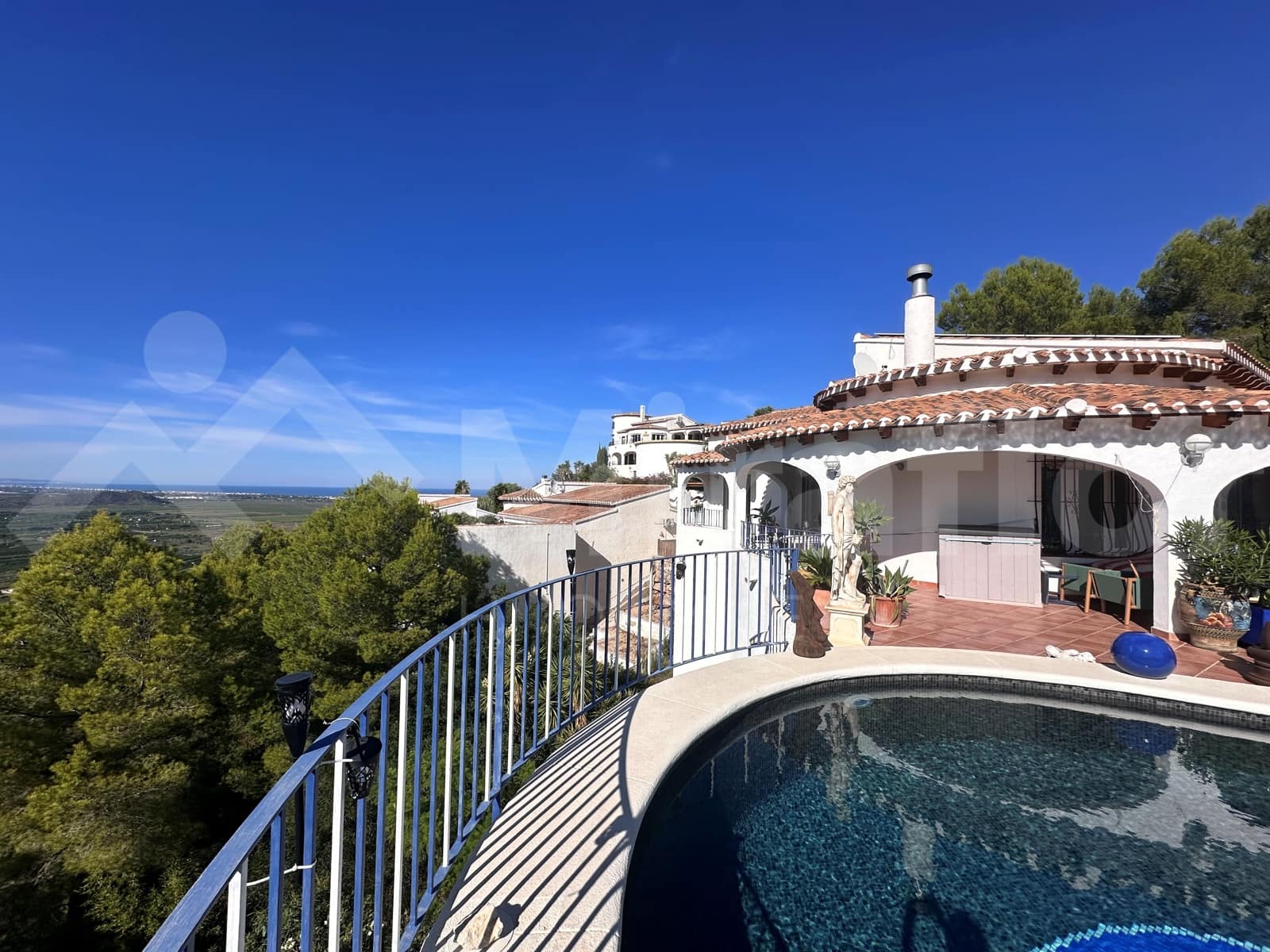 4 bedroom Villa for sale in Monte Pego with pool garage - € 599,000 (Ref: 9993570)