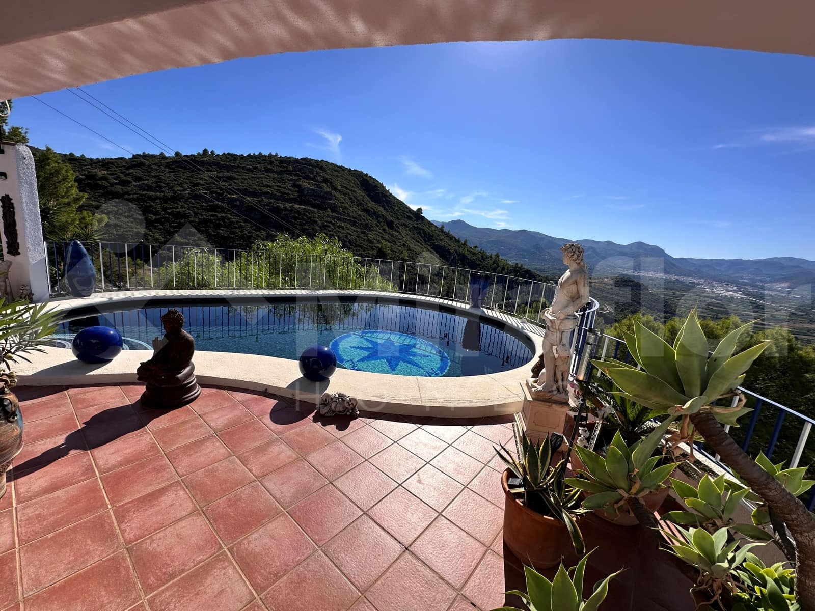 4 bedroom Villa for sale in Monte Pego with pool garage - € 599,000 (Ref: 9993570)