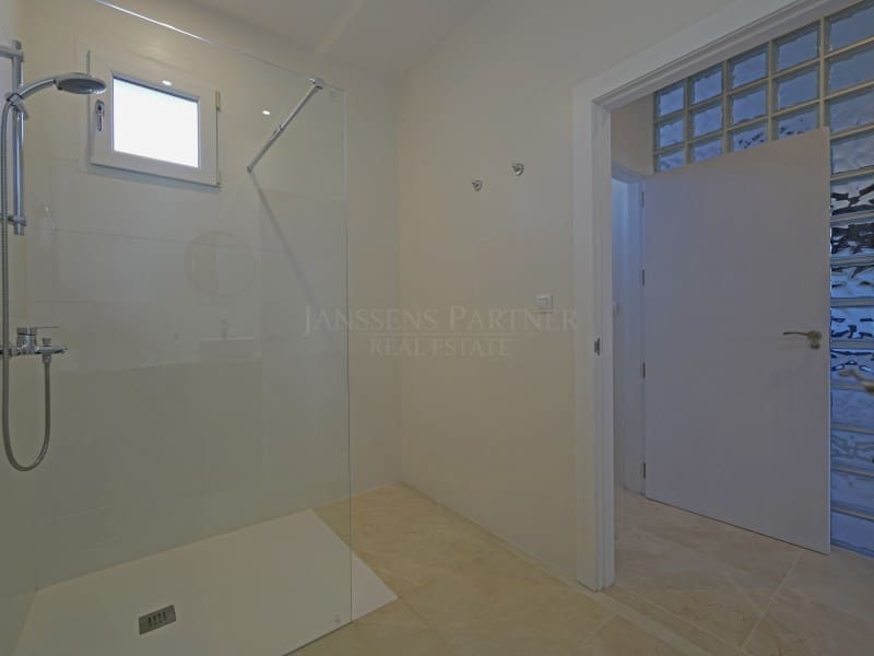7 makuuhuone Huvila myytävänä paikassa Hondon de las Nieves - 725 000 € (Ref: 10003656)