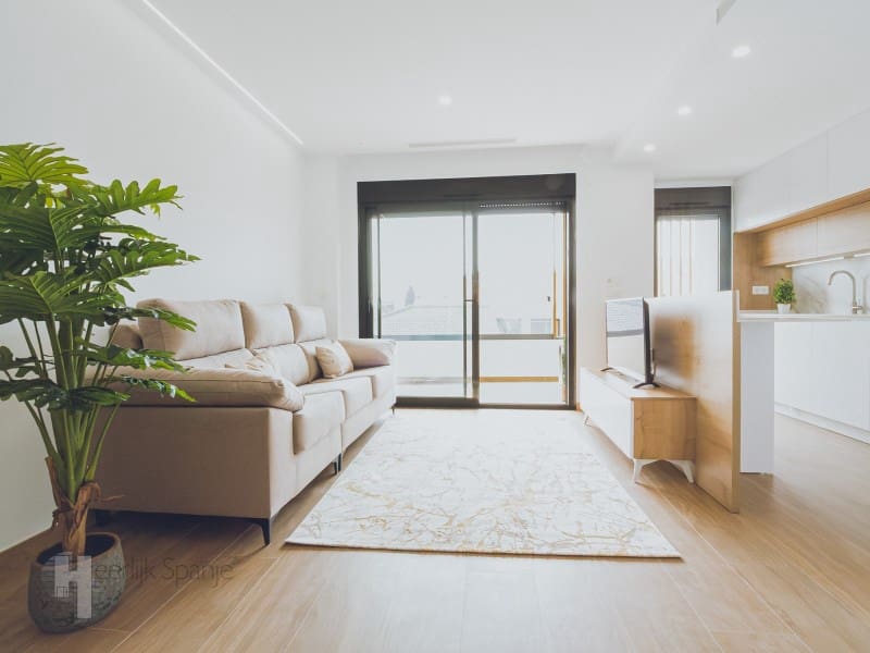 Ático de 3 habitaciones en Redován en venta - 215.000 € (Ref: 10003665)