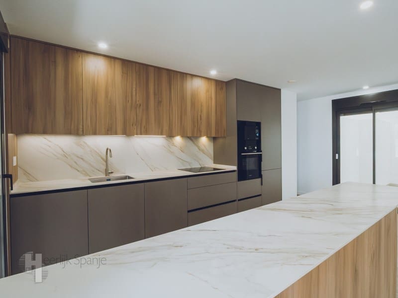 Ático de 3 habitaciones en Redován en venta - 215.000 € (Ref: 10003665)