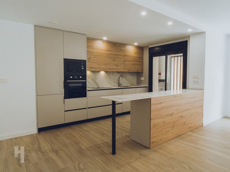 Ático de 3 habitaciones en Redován en venta - 215.000 € (Ref: 10003665)
