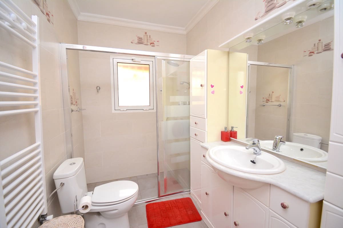 3 makuuhuone Maalaistalo myytävänä paikassa Denia - 395 000 € (Ref: 10003696)