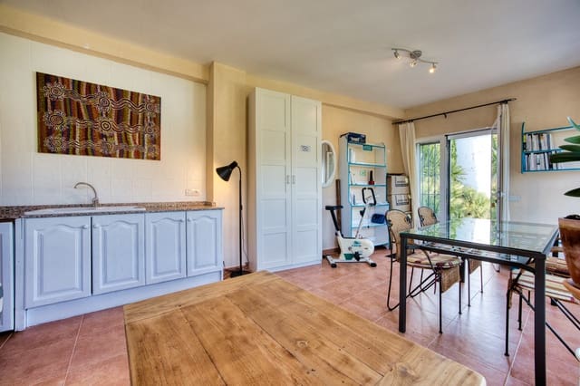 4 sypialnia Willa na sprzedaż w Monte Pego, Pego z basenem - 499 000 € (Ref: 10003697)