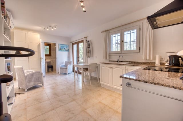 4 sypialnia Willa na sprzedaż w Monte Pego, Pego z basenem - 499 000 € (Ref: 10003697)