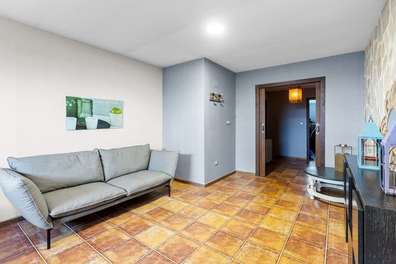 Chalet de 4 habitaciones en Santa Pola en venta con piscina - 799.000 € (Ref: 10003699)
