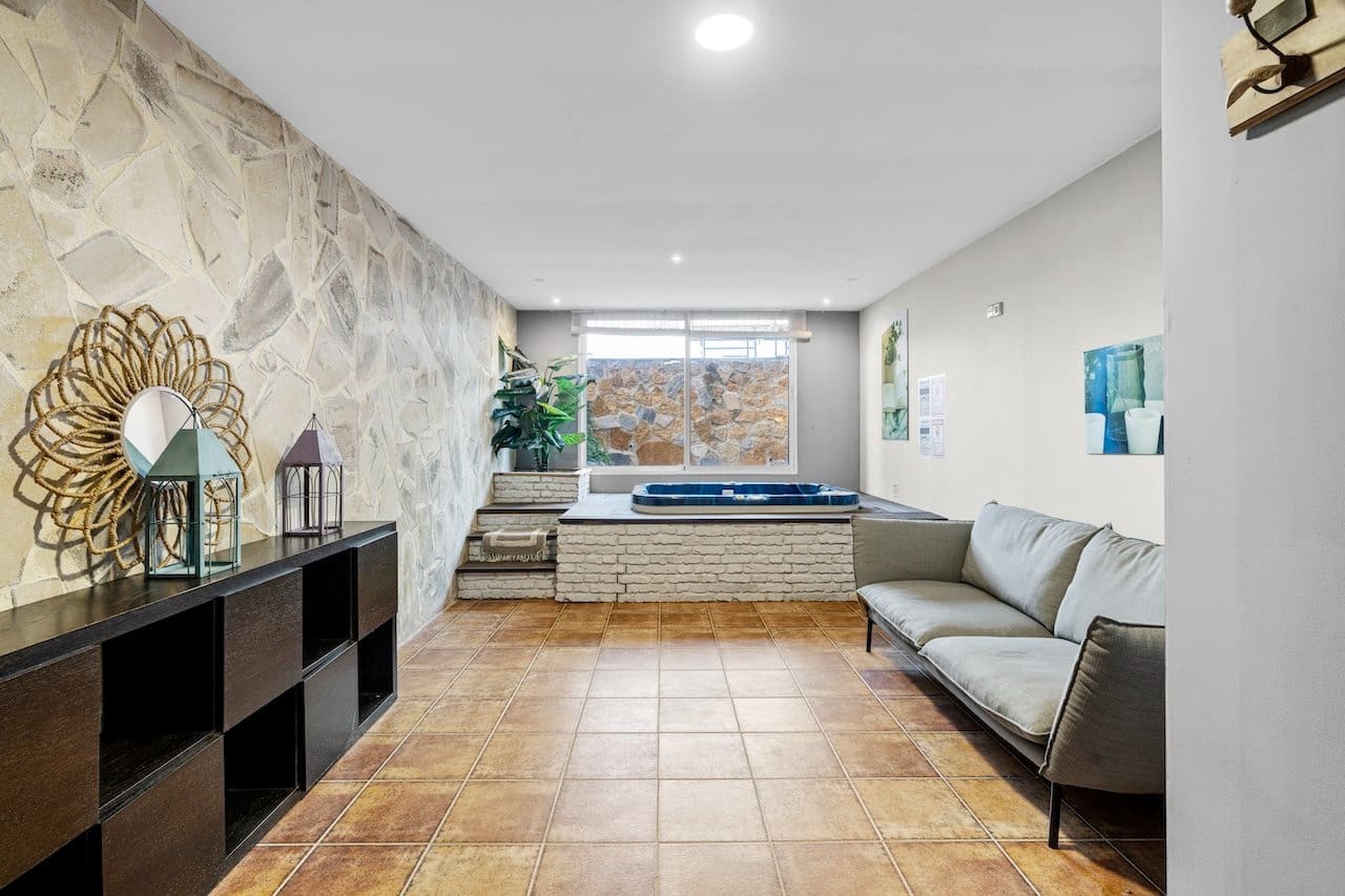 Chalet de 4 habitaciones en Santa Pola en venta con piscina - 799.000 € (Ref: 10003699)