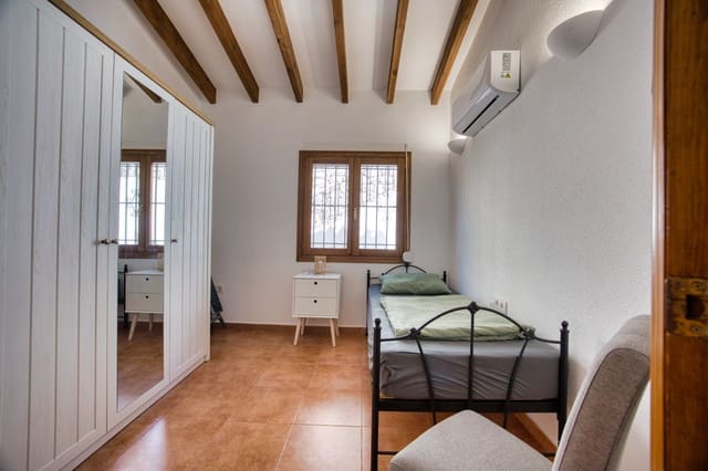 4 sypialnia Willa na sprzedaż w Monte Pego, Pego z basenem - 440 000 € (Ref: 10003704)