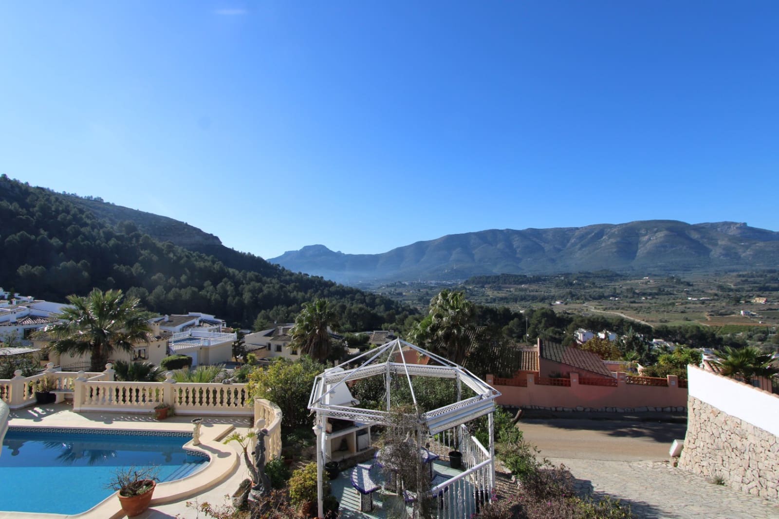 Chalet de 5 habitaciones en Jalón / Xaló en venta con piscina - 549.000 € (Ref: 10003708)