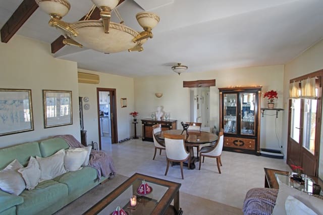 Chalet de 5 habitaciones en Jalón / Xaló en venta con piscina - 549.000 € (Ref: 10003708)