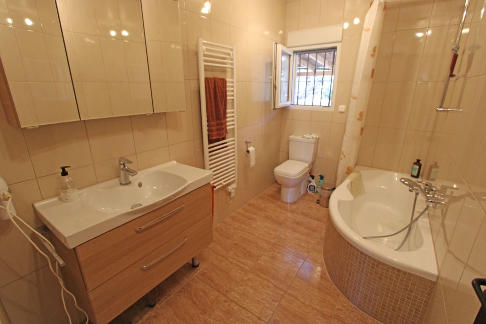 3 camera da letto Villa in vendita in Orba con piscina - 475.000 € (Rif: 10003710)