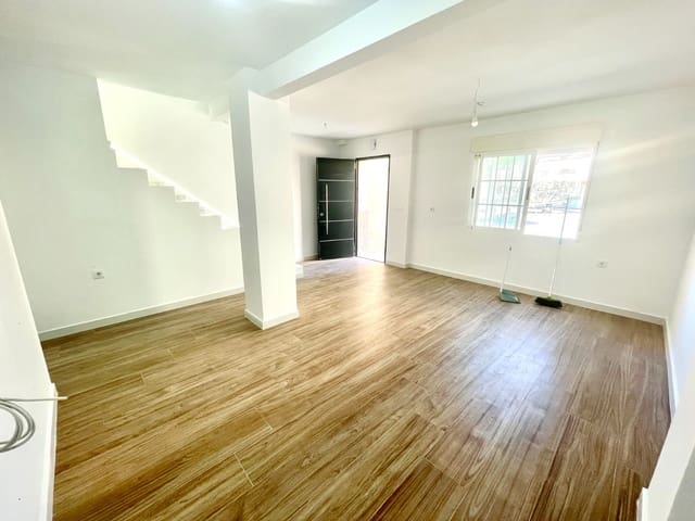 Casa de 3 habitaciones en Daya Vieja en venta - 165.900 € (Ref: 10003729)