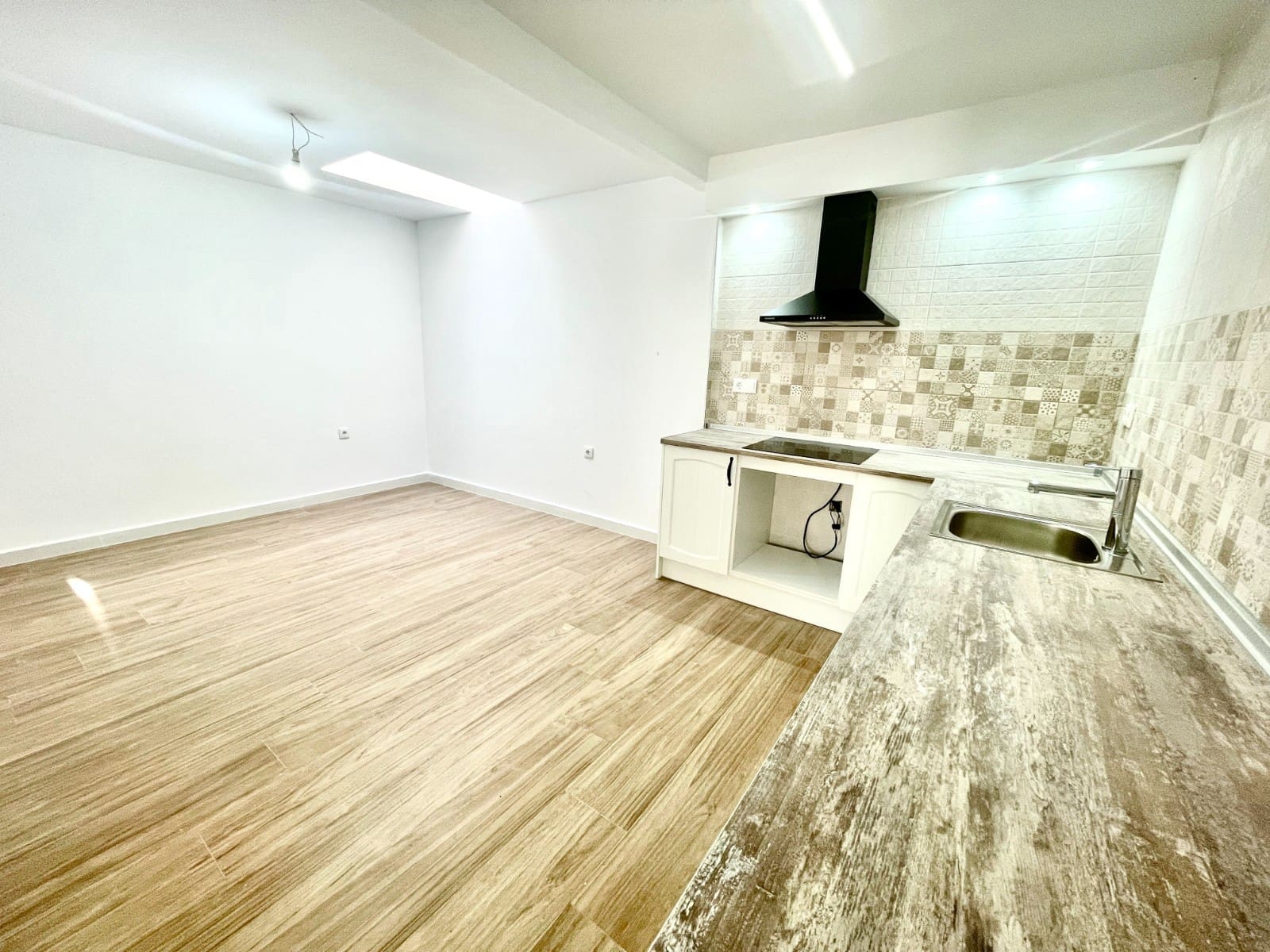 3 soverom Hus til salgs i Daya Vieja - € 165 900 (Ref: 10003729)