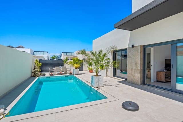 3 bedroom Villa for sale in Daya Nueva with pool - € 399,900 (Ref: 10025216)