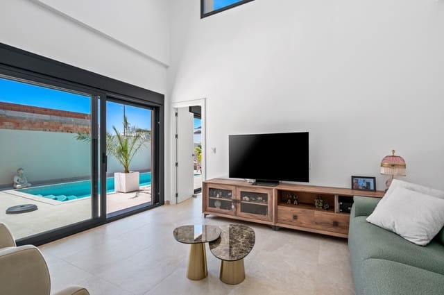 3 bedroom Villa for sale in Daya Nueva with pool - € 399,900 (Ref: 10025216)