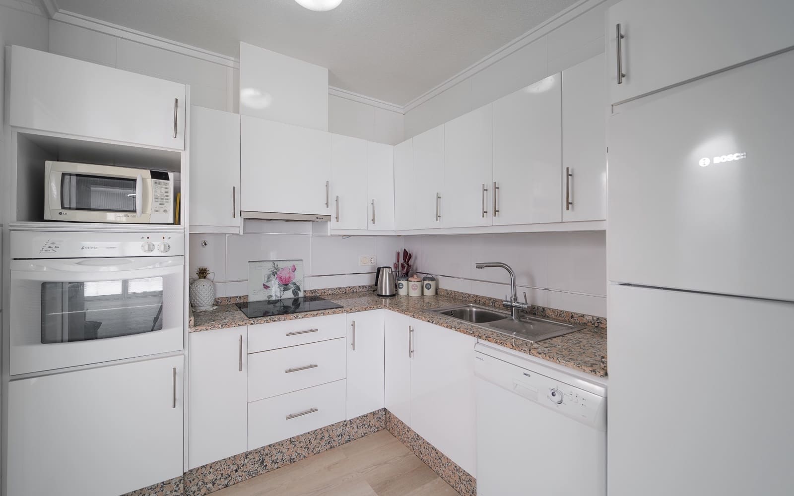 2 Zimmer Bungalow zu verkaufen in Ciudad Quesada - 189.000 € (Ref: 10025219)