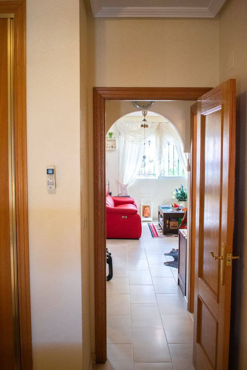 Chalet de 2 habitaciones en Orihuela Costa en venta - 211.500 € (Ref: 10025708)