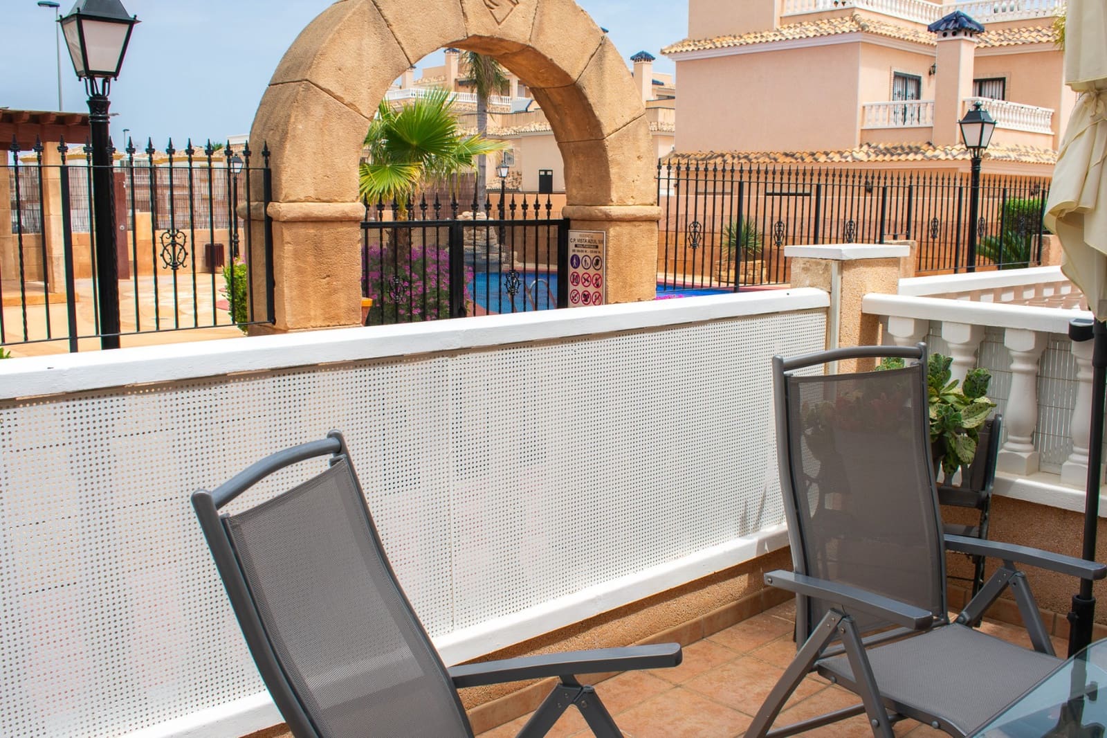 Chalet de 2 habitaciones en Orihuela Costa en venta - 211.500 € (Ref: 10025708)