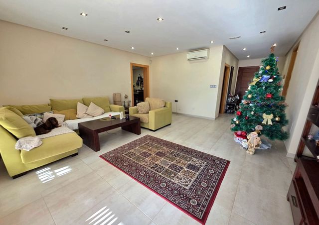 5 chambre Villa/Maison à vendre à Dehesa de Campoamor, Orihuela avec piscine garage - 739 900 € (Ref: 10025718)