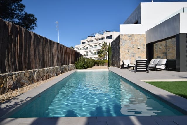 Chalet de 3 habitaciones en Las Colinas Golf, Orihuela en venta con piscina - 1.030.000 € (Ref: 10025719)