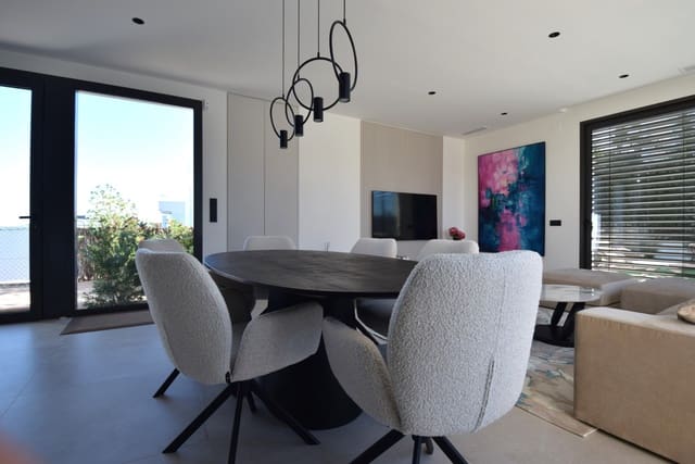 Chalet de 3 habitaciones en Las Colinas Golf, Orihuela en venta con piscina - 1.030.000 € (Ref: 10025719)