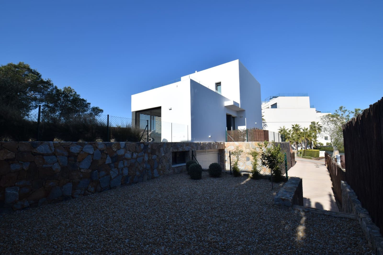 3 soveværelse Villa til salg i Orihuela Costa med swimmingpool garage - € 1.030.000 (Ref: 10025719)