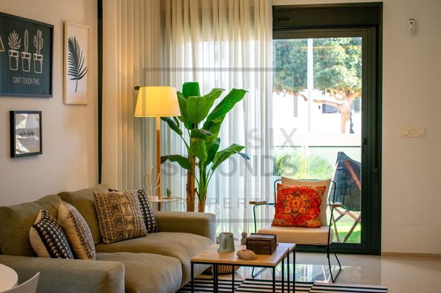 2 slaapkamer Villa te koop in Ciudad Quesada, Rojales met zwembad - € 336.000 (Ref: 10025726)