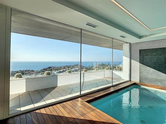 Apartamento de 3 habitaciones en Casco Urbano, Teulada-Moraira en venta con piscina garaje - 699.000 € (Ref: 10025779)