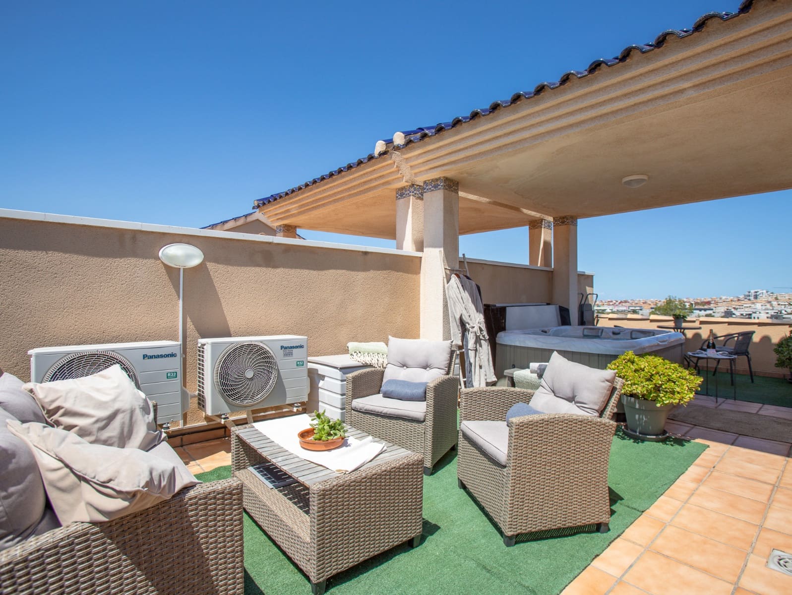 2 slaapkamer Bungalow te koop in Orihuela Costa met zwembad - € 209.000 (Ref: 10025787)