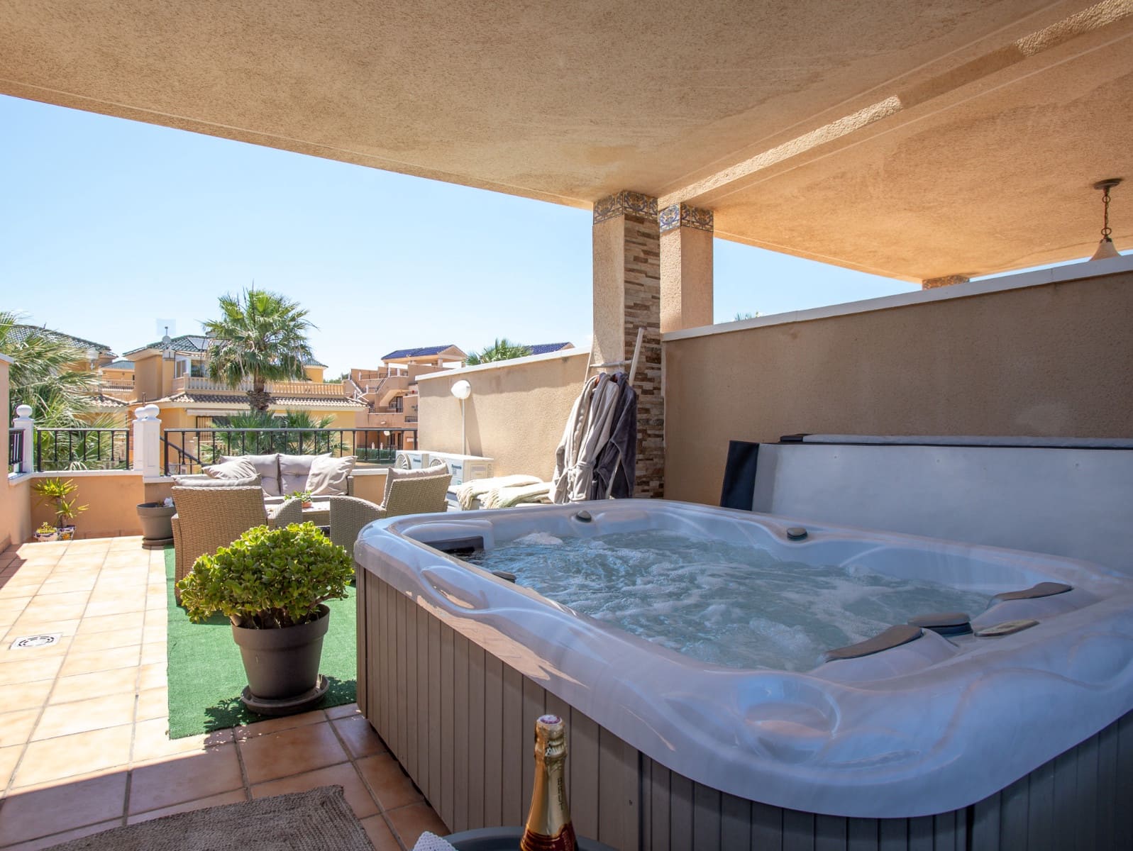 2 slaapkamer Bungalow te koop in Orihuela Costa met zwembad - € 209.000 (Ref: 10025787)