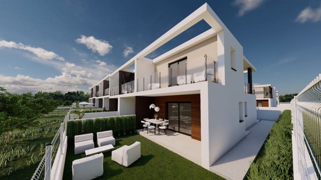 3 camera da letto Casa in vendita in Sagra con piscina - 295.000 € (Rif: 10025801)