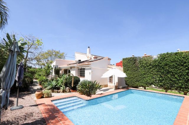 4 sovrum Villa till salu i Dénia med pool garage - 580 000 € (Ref: 10038398)