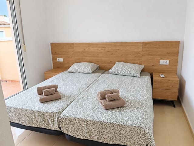 Maison de Ville de 3 chambres de location de vacances à San Miguel de Salinas avec piscine garage - 455 € (Ref: 10130863)