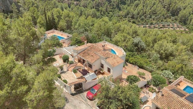 3 soveværelse Finca/Landehus til salg i Benidoleig med swimmingpool - € 475.000 (Ref: 10151205)