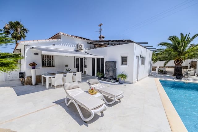 2 soverom Villa til salgs i Dénia med svømmebasseng garasje - € 679 000 (Ref: 10151210)