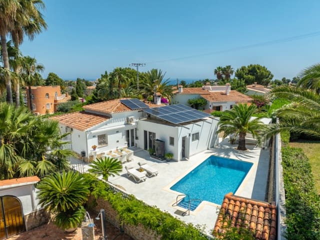 2 soverom Villa til salgs i Dénia med svømmebasseng garasje - € 679 000 (Ref: 10151210)